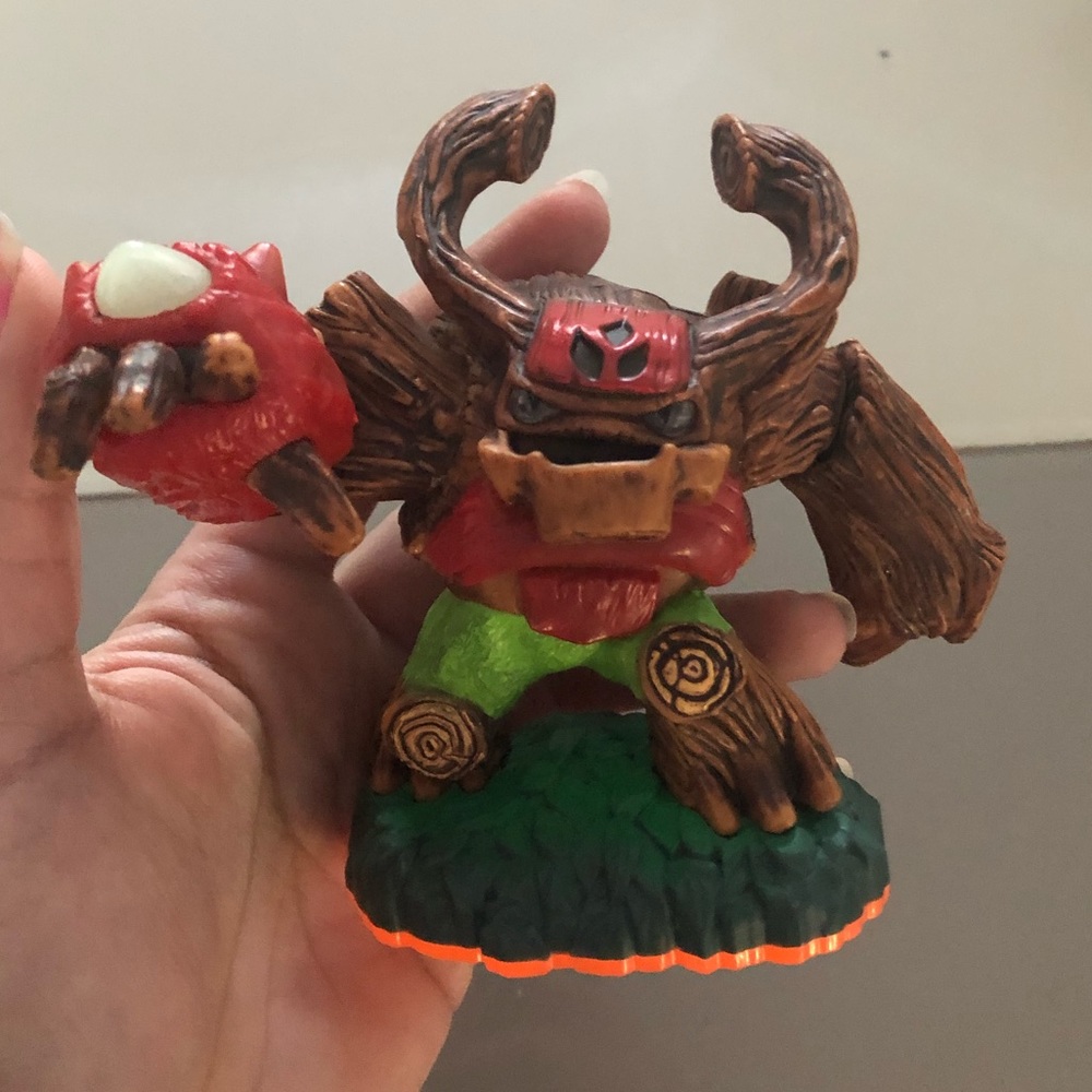 Skylander piece